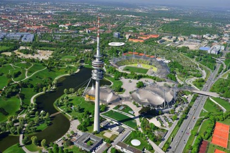 Olympia_Park_Muenchen_mit_Stadt_01 (1)
