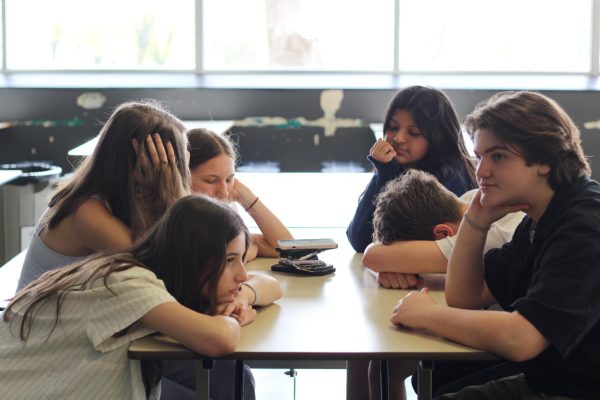 Banning Cellphones in Schools : Will it Work?